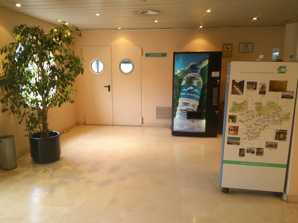 Hotel Montmeló Extérieur photo