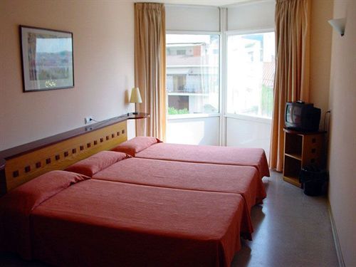 Hotel Montmeló Extérieur photo